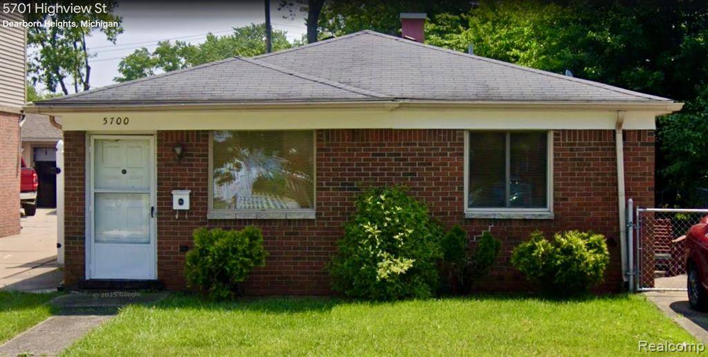 Dearborn Heights, MI 48127,5700 HIGHVIEW Street