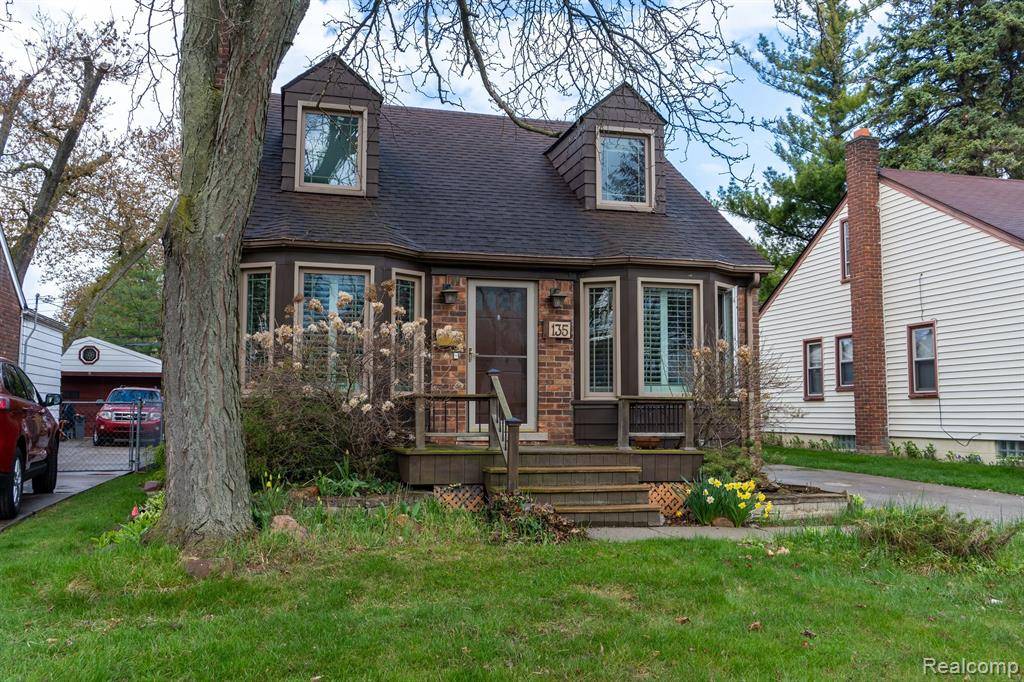 Royal Oak, MI 48067,135 N WILSON Avenue