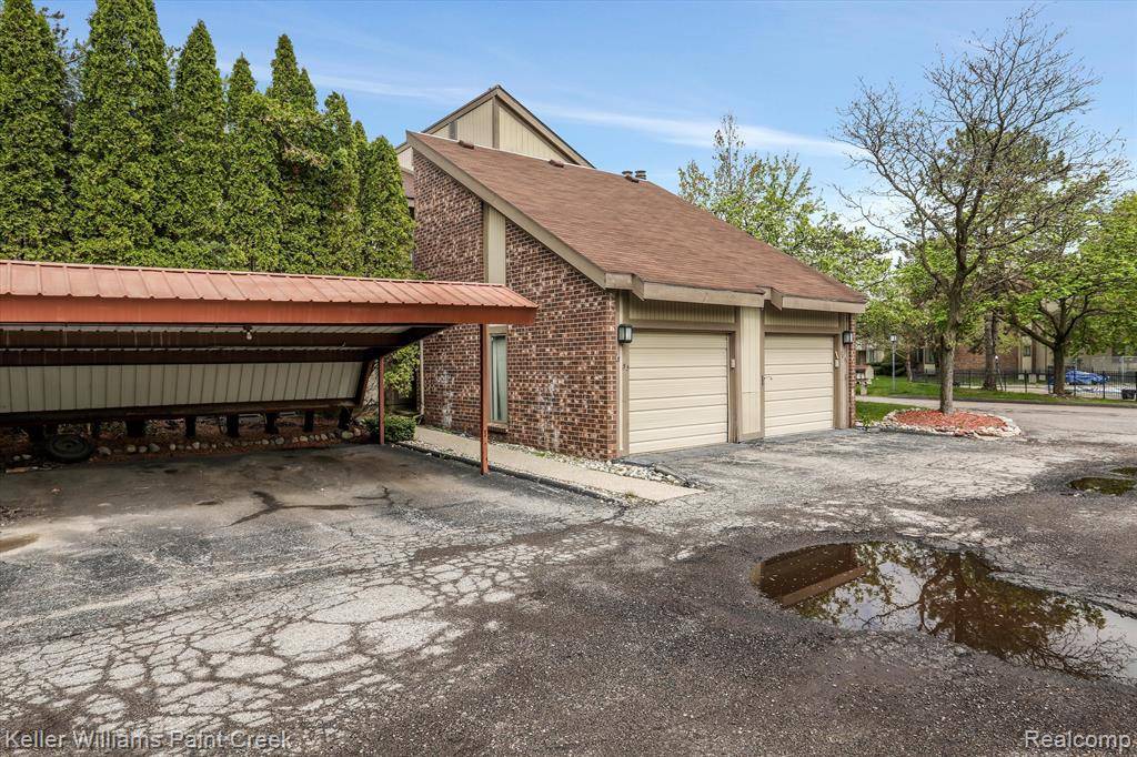West Bloomfield, MI,7355 Brynmawr Drive