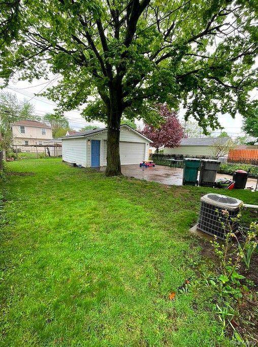 Dearborn, MI 48124,3021 MONROE Street