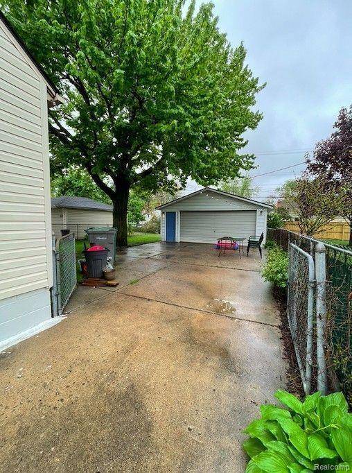 Dearborn, MI 48124,3021 MONROE Street