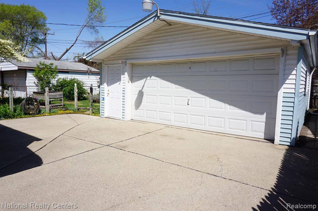 Westland, MI,34422 CHERRY HILL Road