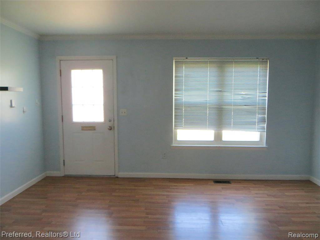 Clinton Twp, MI 48036,37800 CHARTER OAKS Boulevard