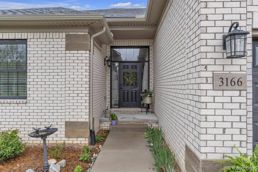 Wixom, MI 48393,3166 ROMA