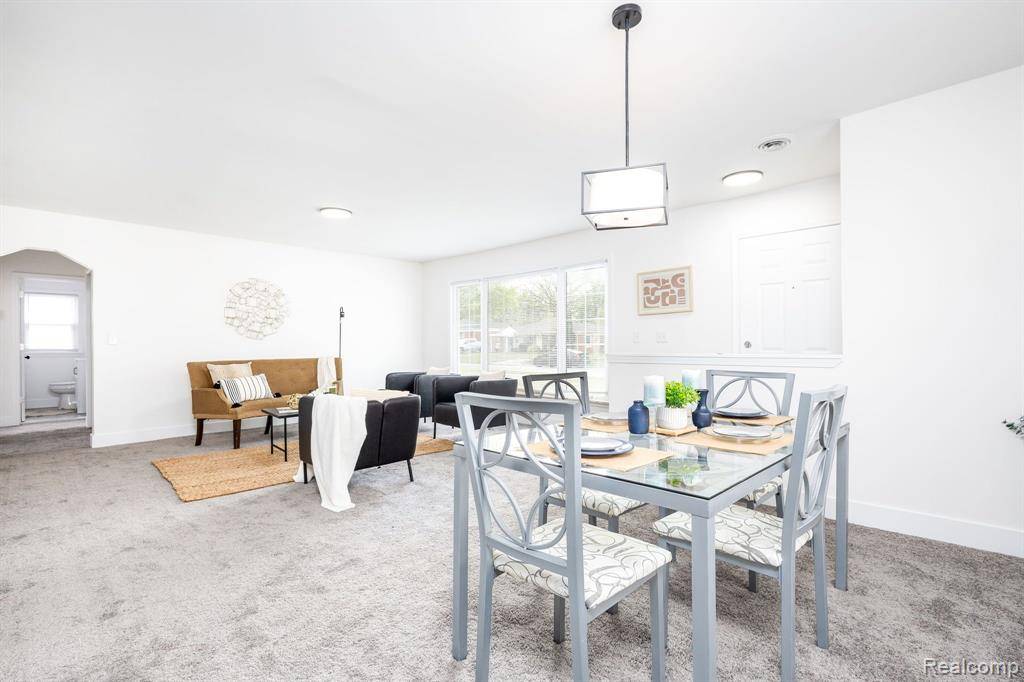 Oak Park, MI 48237,21430 RIDGEDALE Street