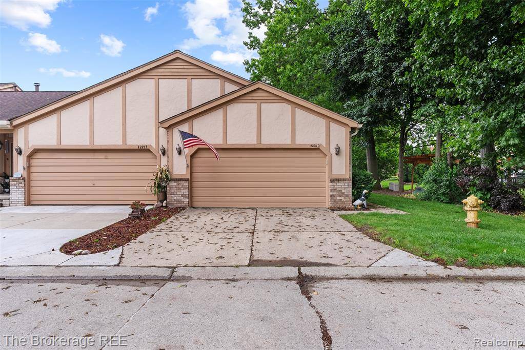 Clinton Twp, MI 48038,42269 BIRCH TREE Lane