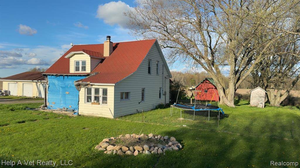 Custer, MI 49405,2258 N SCHOENHERR Road
