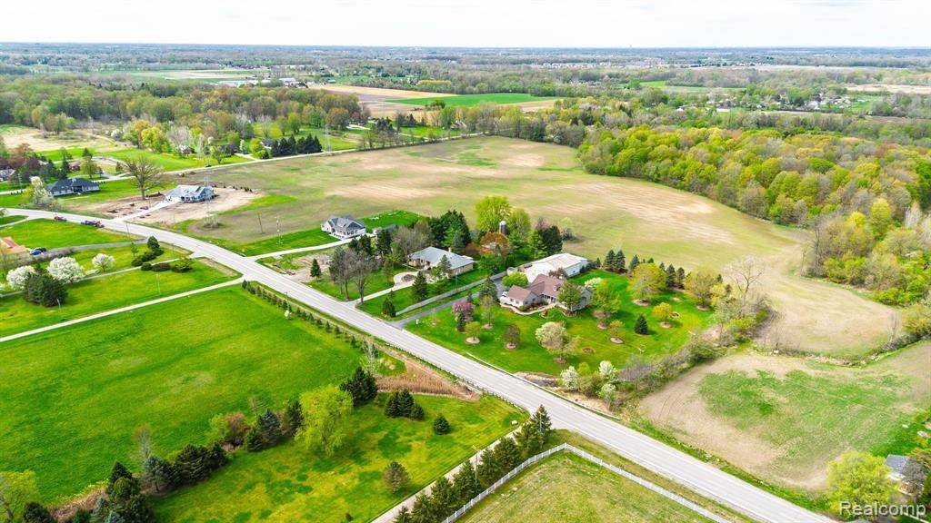 Macomb, MI 48042,54083 FAIRCHILD Road