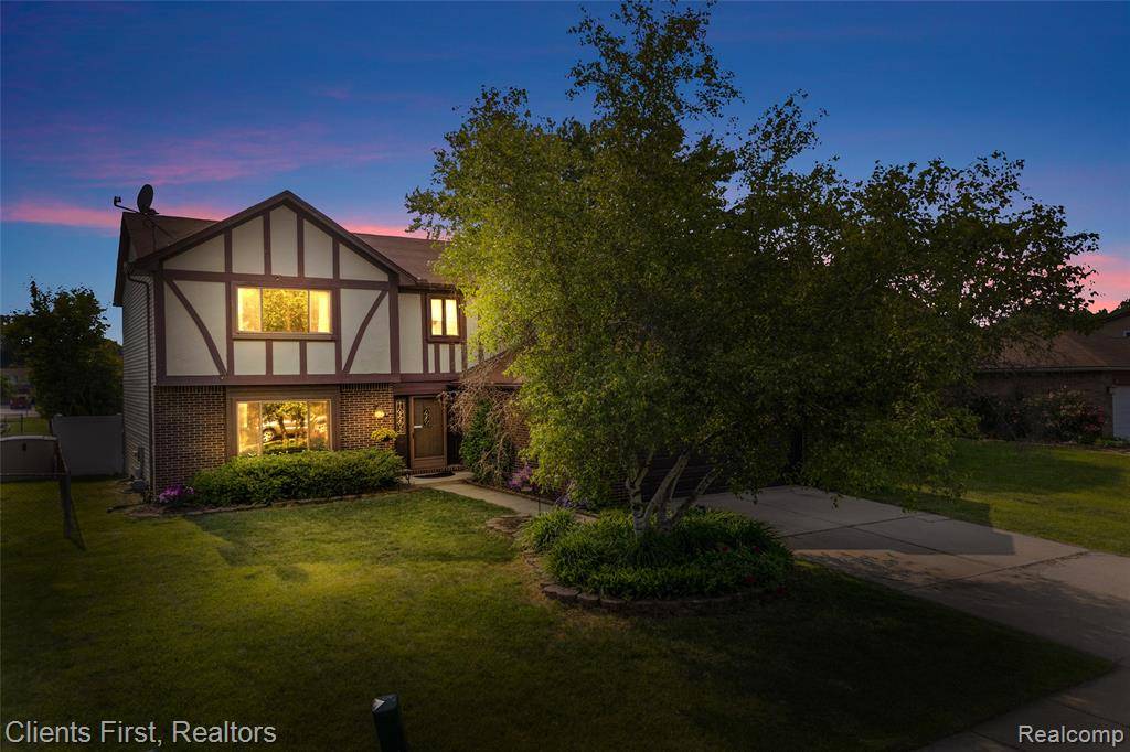 Canton, MI 48188,1730 GLENSHIRE Drive