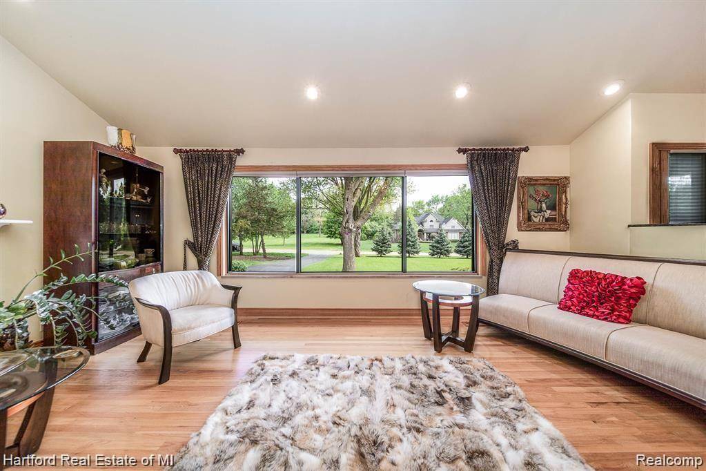 Farmington Hills, MI 48334,26336 Pillsbury Street