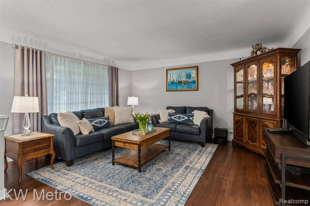 Rochester Hills, MI 48309,207 OLD PERCH Road