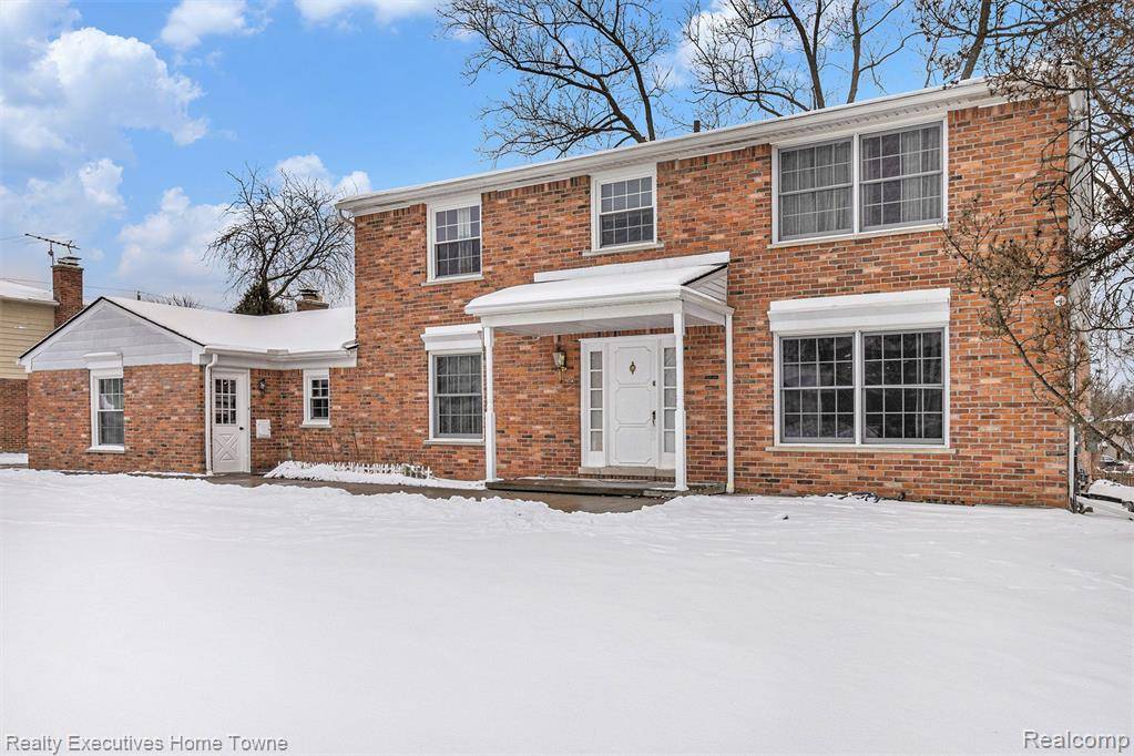 West Bloomfield, MI,4819 Thorntree Drive