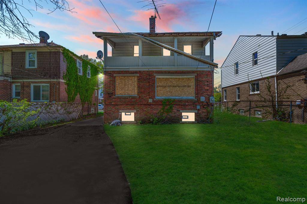 Detroit, MI 48235,16250 SNOWDEN Street