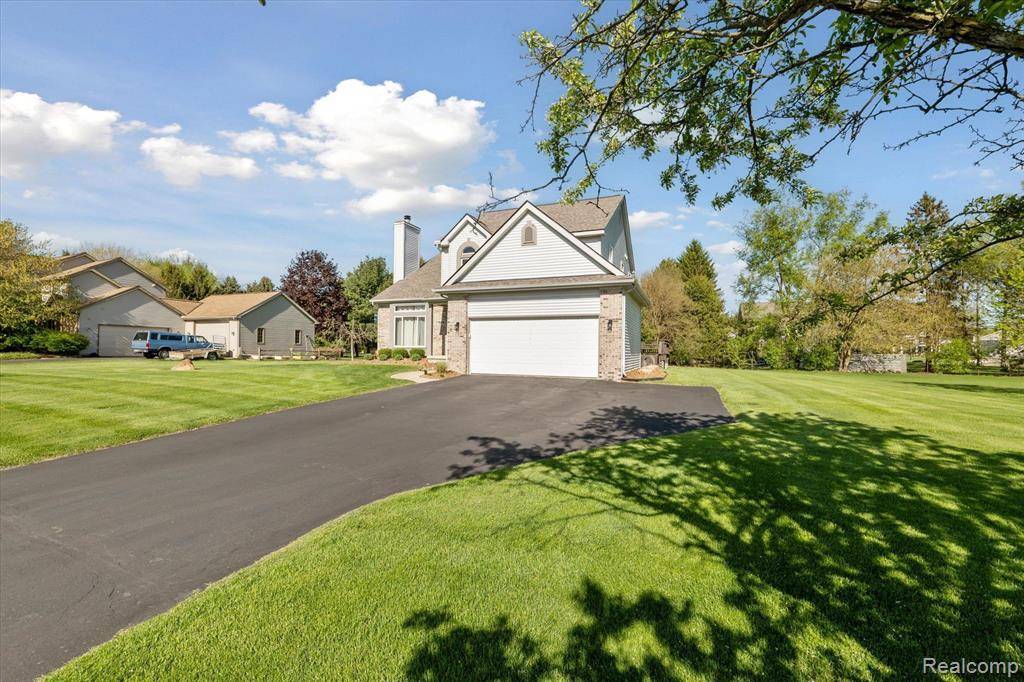 Brighton, MI 48116,7939 GOLDENROD