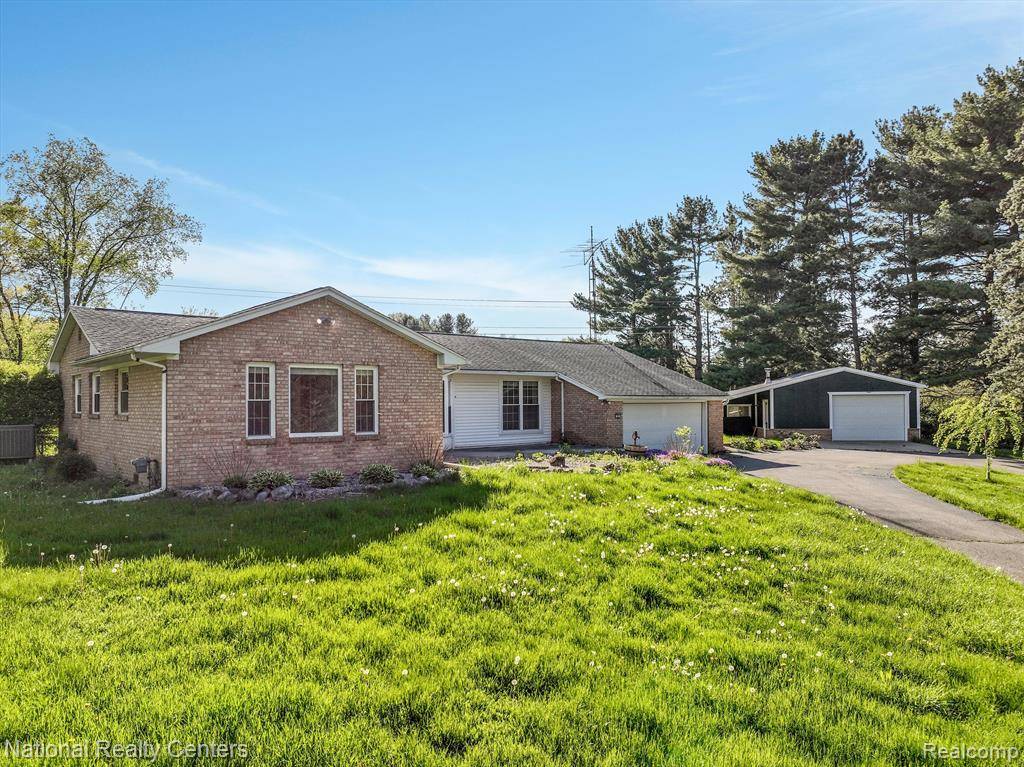 Howell, MI 48843,333 EAGER Road