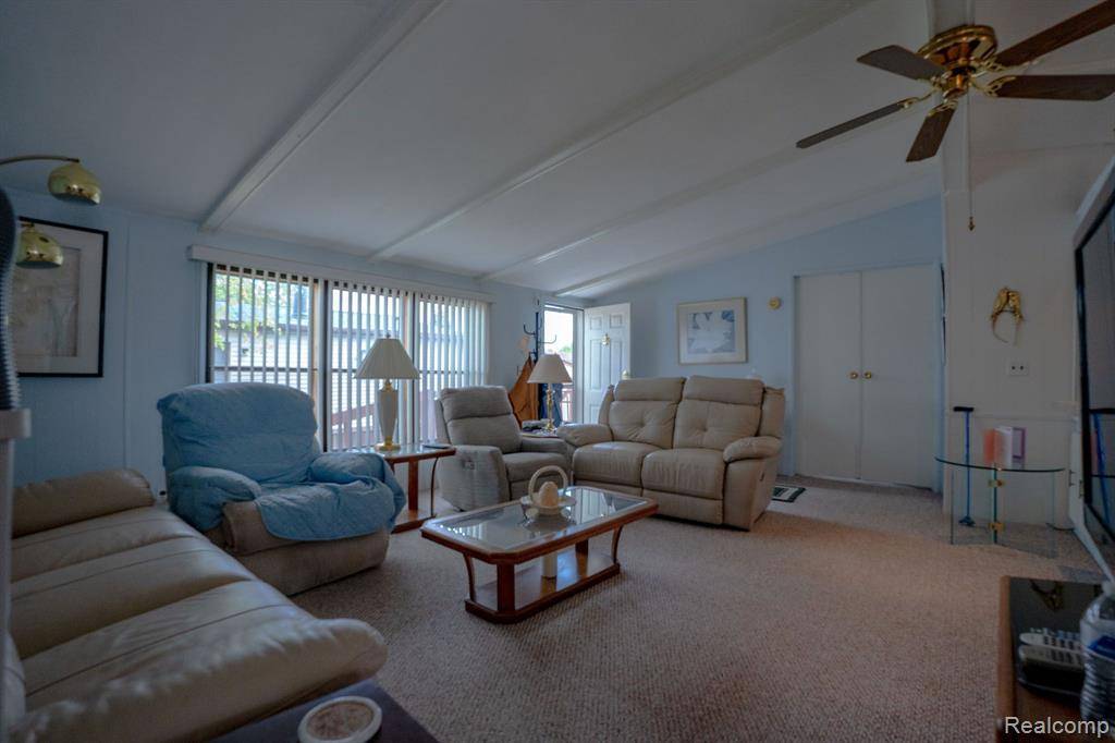 Shelby Twp, MI 48315,14424 Grenwich Court