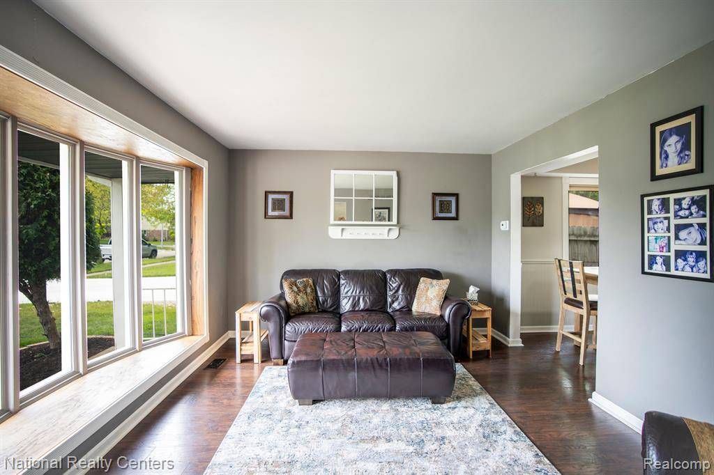 Canton, MI 48187,42438 SOMERSET Court