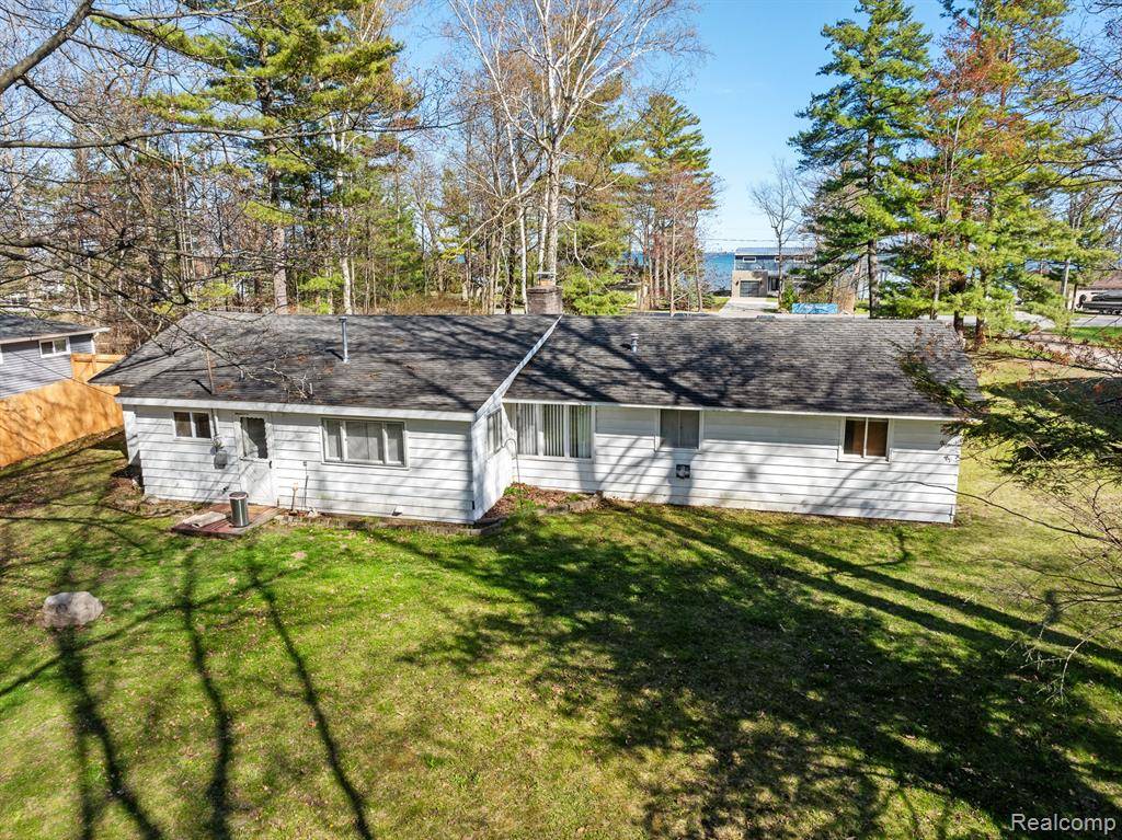 Au Gres, MI 48703,95 N HURON Road