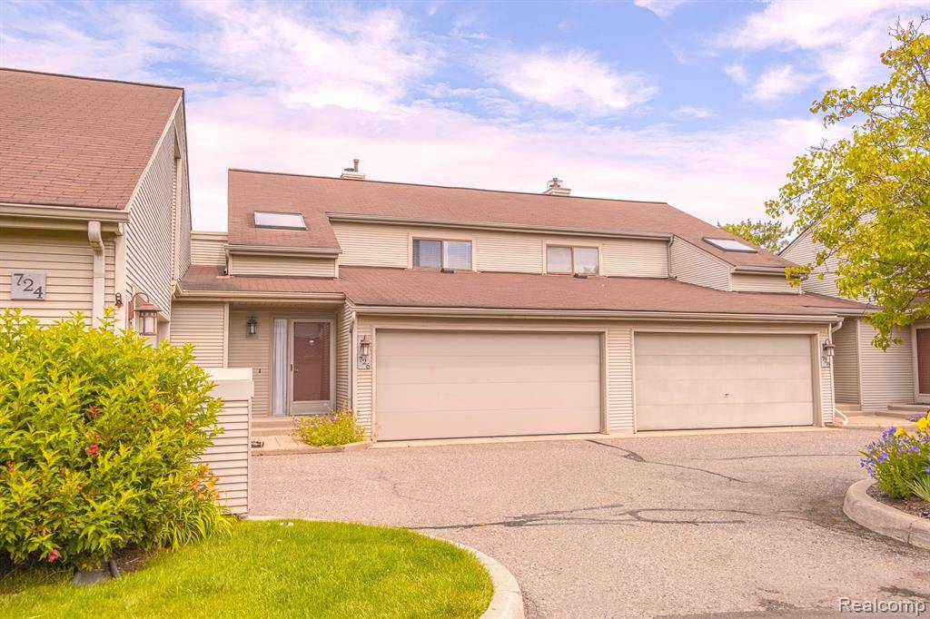 Rochester Hills, MI 48307,726 HAMILTON