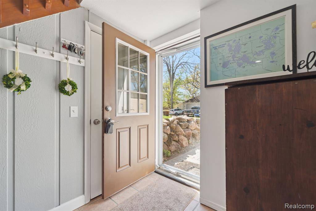 Pinckney, MI 48169,5780 ELVIRA