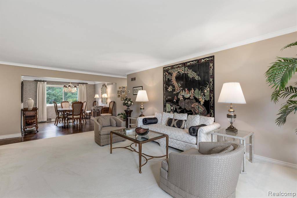 Bloomfield Hills, MI 48304,1711 Huntingwood Lane