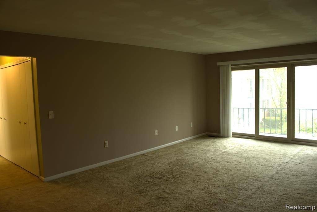 Farmington Hills, MI 48334,29640 MIDDLEBELT Road