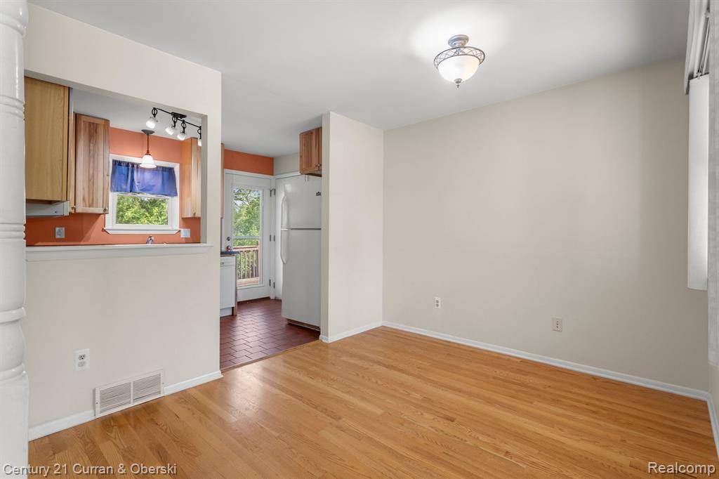 Ann Arbor, MI 48103,2110 FOSS Street