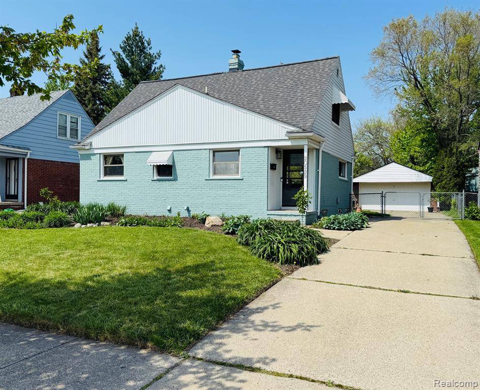Harper Woods, MI 48225,20529 VAN ANTWERP Street