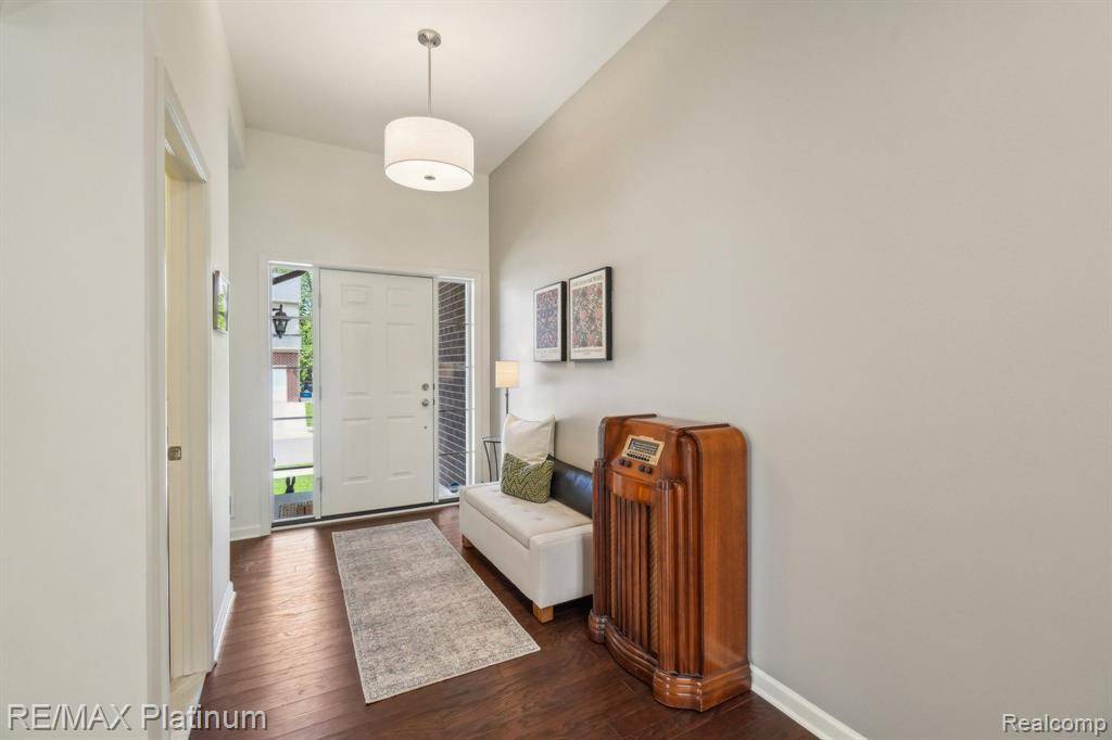 Howell, MI 48843,185 CRYSTAL WOOD Circle