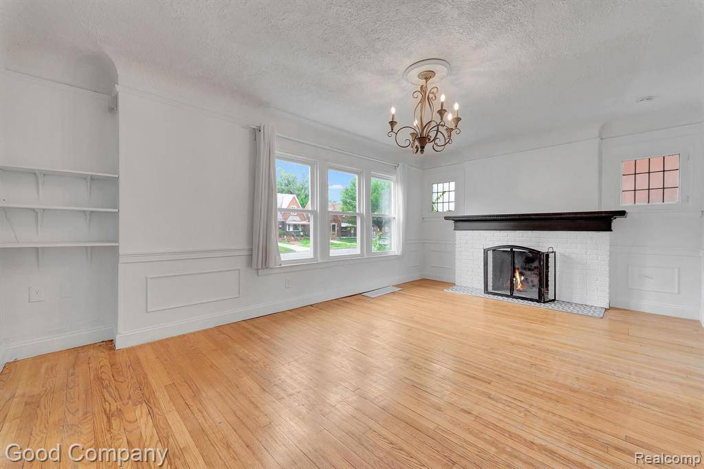 Detroit, MI 48221,18600 MONICA Street