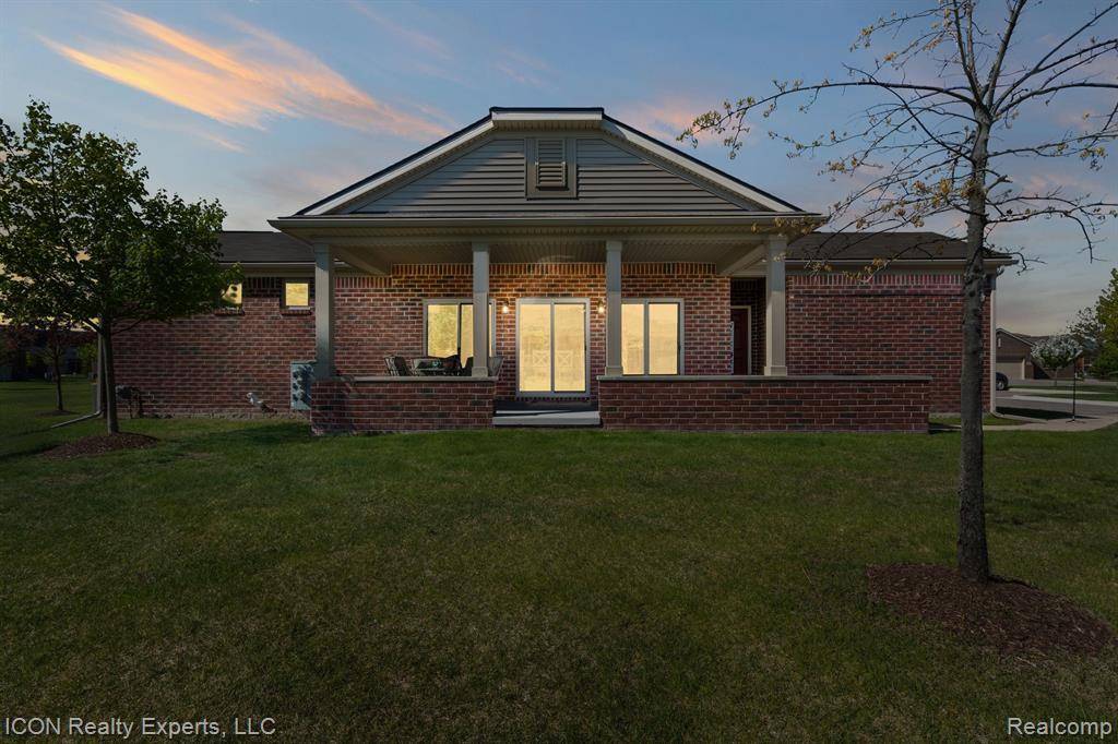 Macomb, MI 48042,49234 JACOB Court