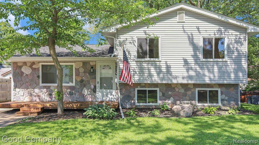 Waterford, MI,7250 SANDY BEACH Drive