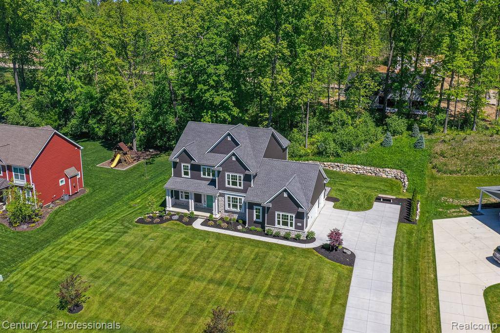 Brighton, MI 48116,9058 FIELDING Drive