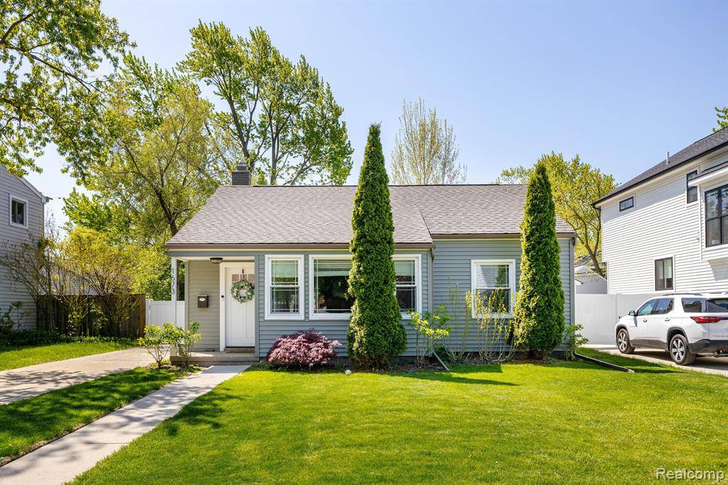 Berkley, MI 48072,1673 EATON Road