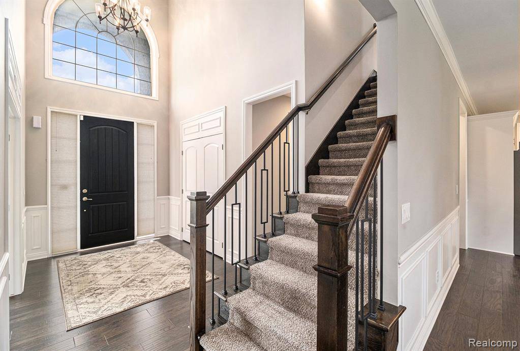 Utica, MI 48316,54615 DEADWOOD Lane