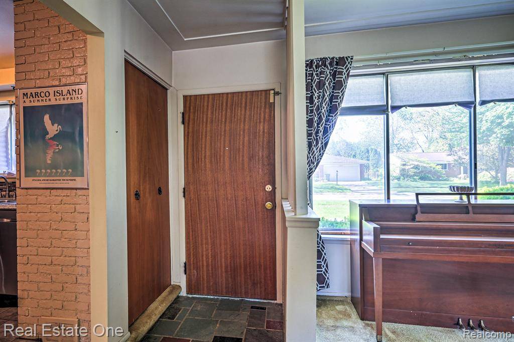 Sterling Heights, MI 48313,11837 METEOR Drive