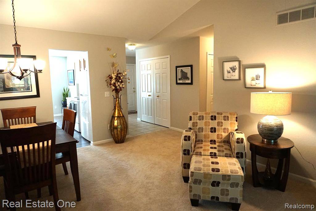 Howell, MI 48843,1016 CURZON Street