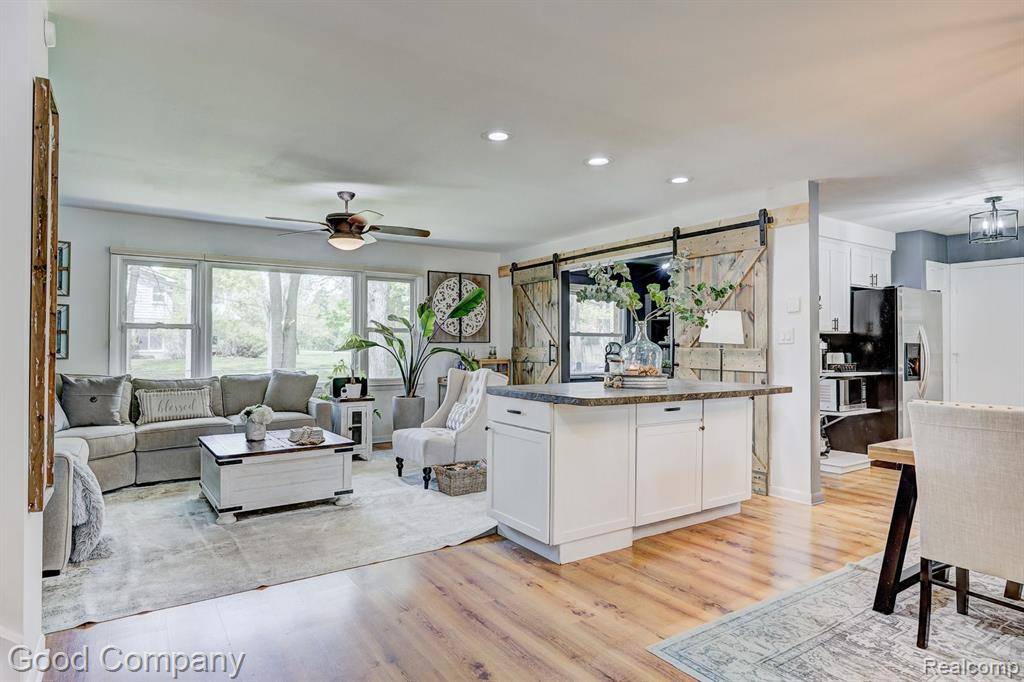 Southfield, MI 48076,20368 FORESTWOOD Street