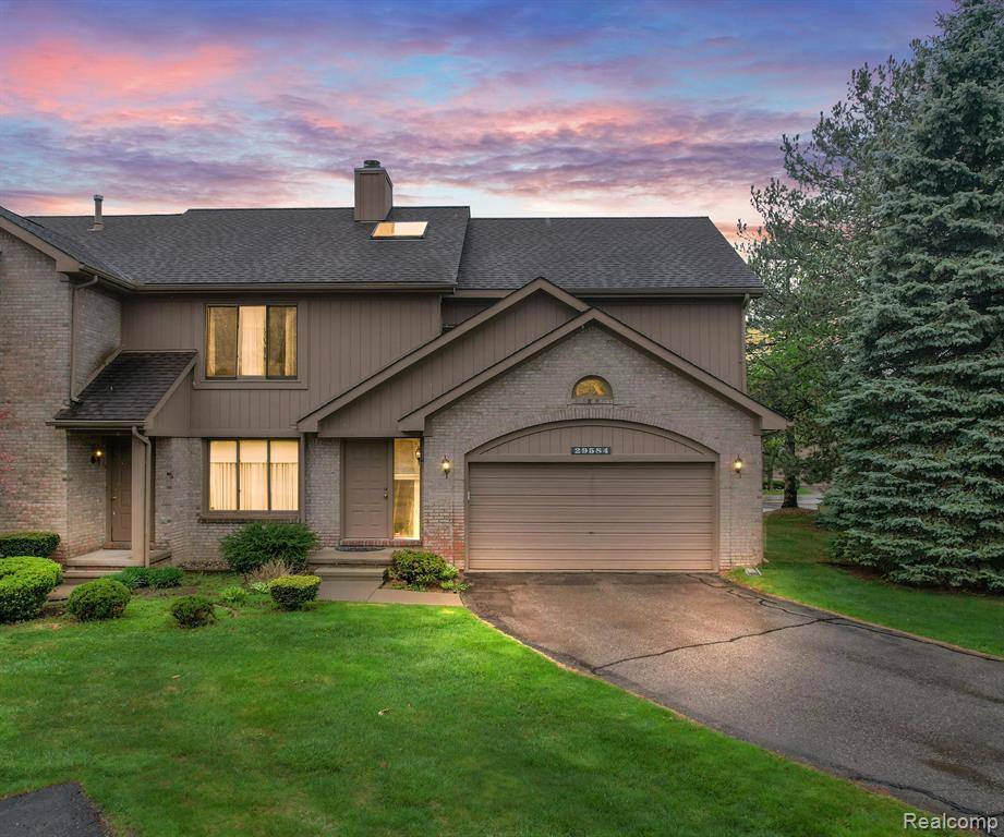 Farmington Hills, MI 48331,29584 SIERRA POINTE Circle