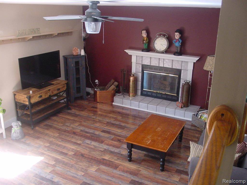 South Lyon, MI 48178,10832 Eagle Cove Drive