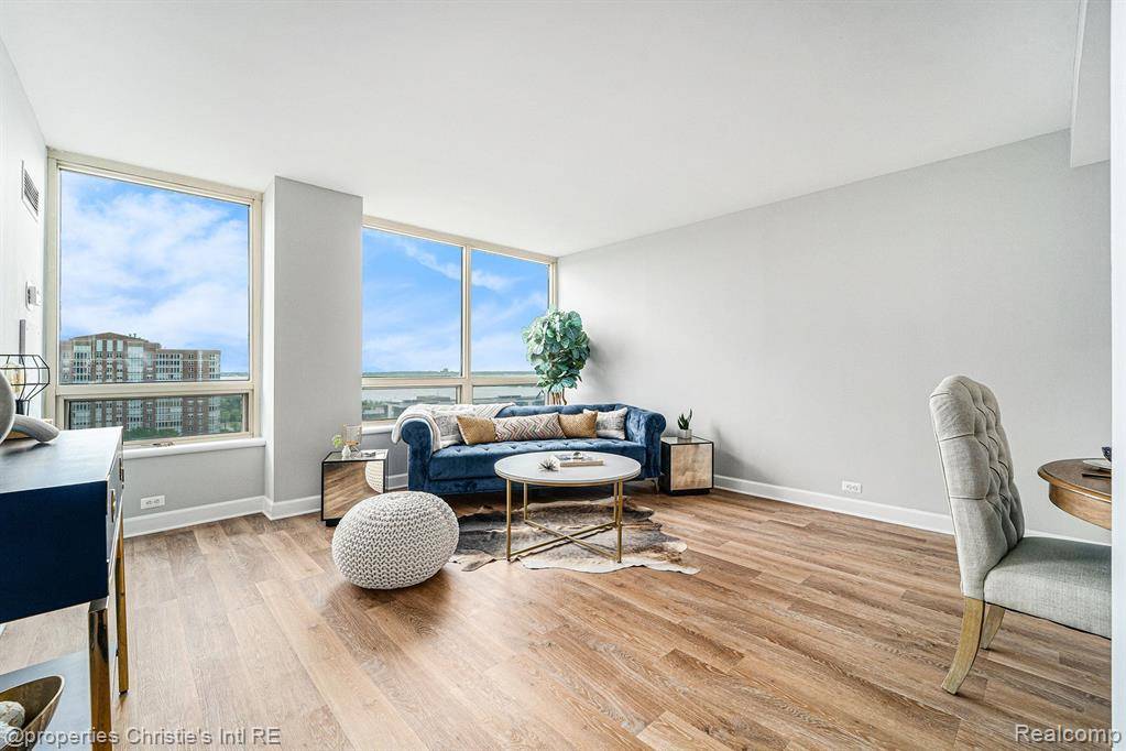 Detroit, MI 48207,3320 Spinnaker Lane