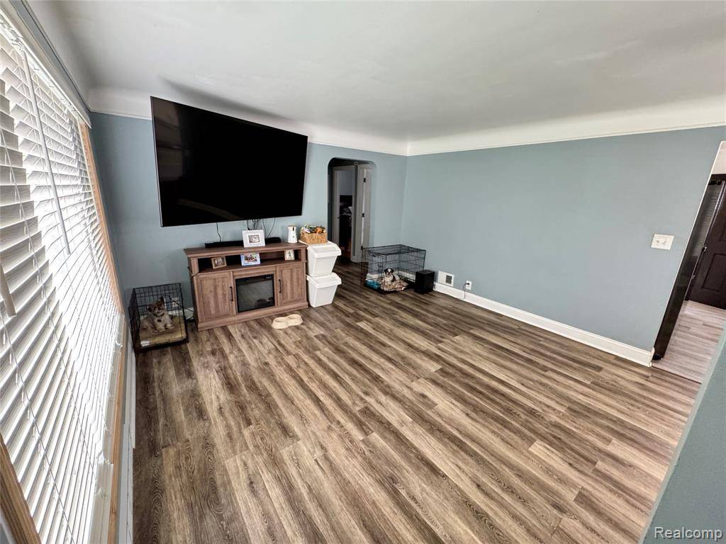 Southgate, MI 48195,13530 CATALPA Street