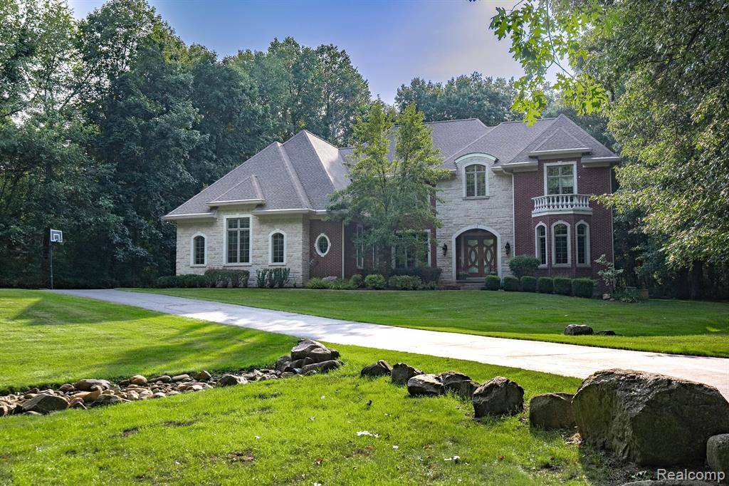 Dexter, MI 48130,8307 Granite Court