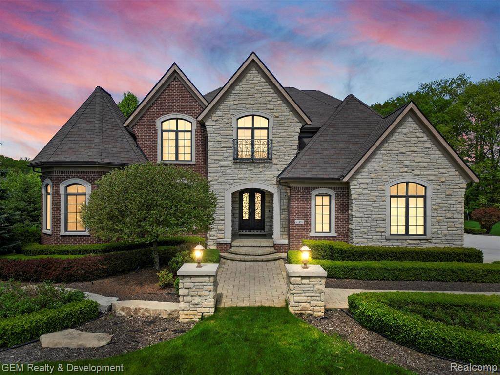 Northville, MI 48167,21416 EQUESTRIAN Trail