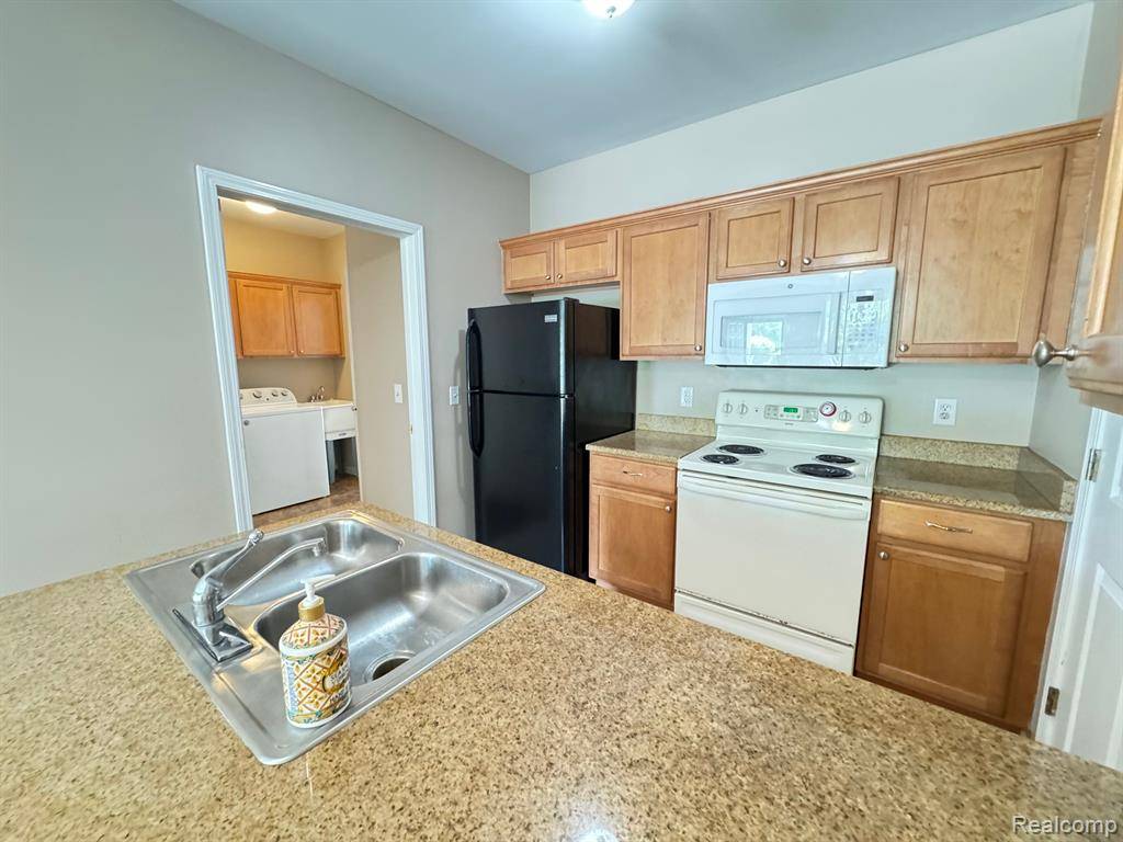 Sterling Heights, MI 48314,3811 CHERRY CREEK Lane