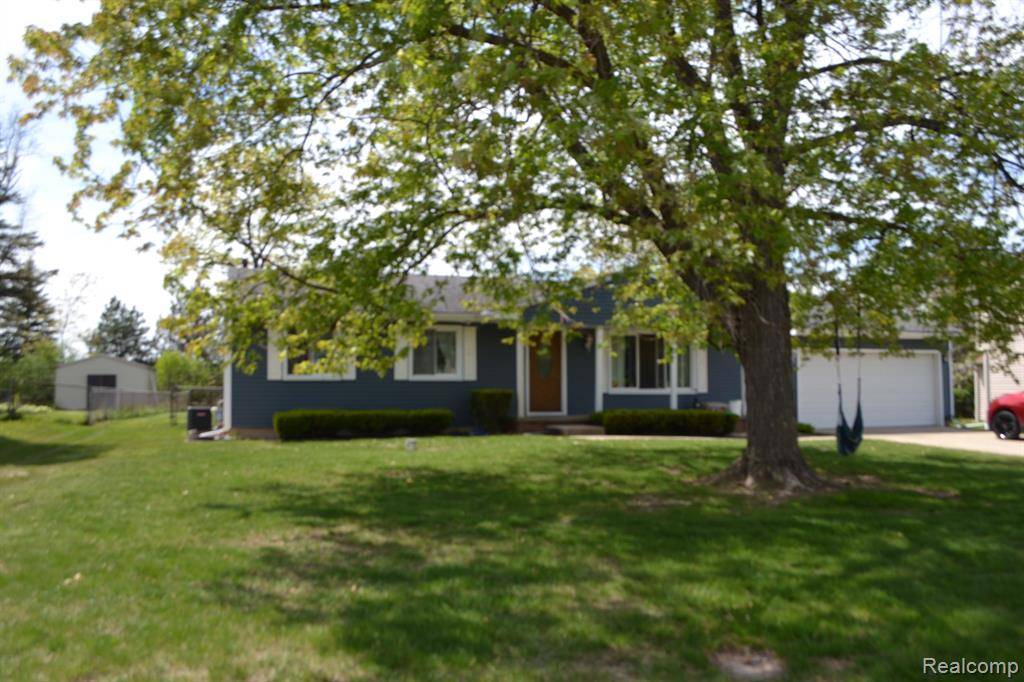 Grand Blanc, MI 48439,5448 FAIRVIEW Drive
