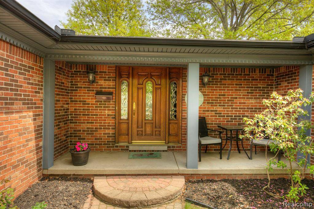 Canton, MI 48187,43266 BARCHESTER Road