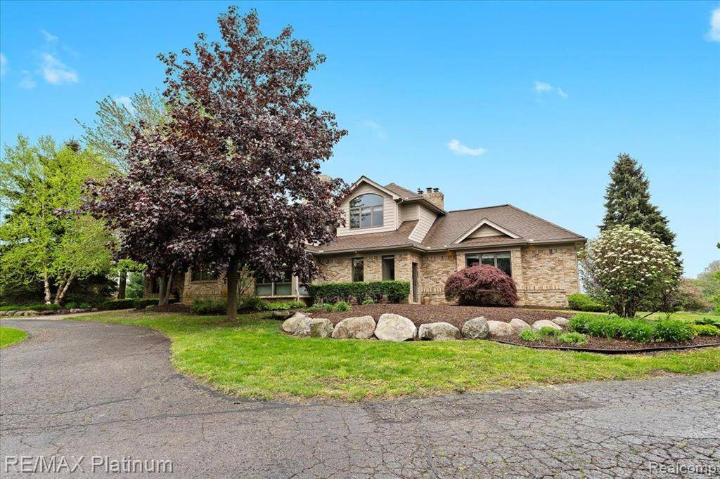 Fenton, MI 48430,5226 Pleasant Hill Drive