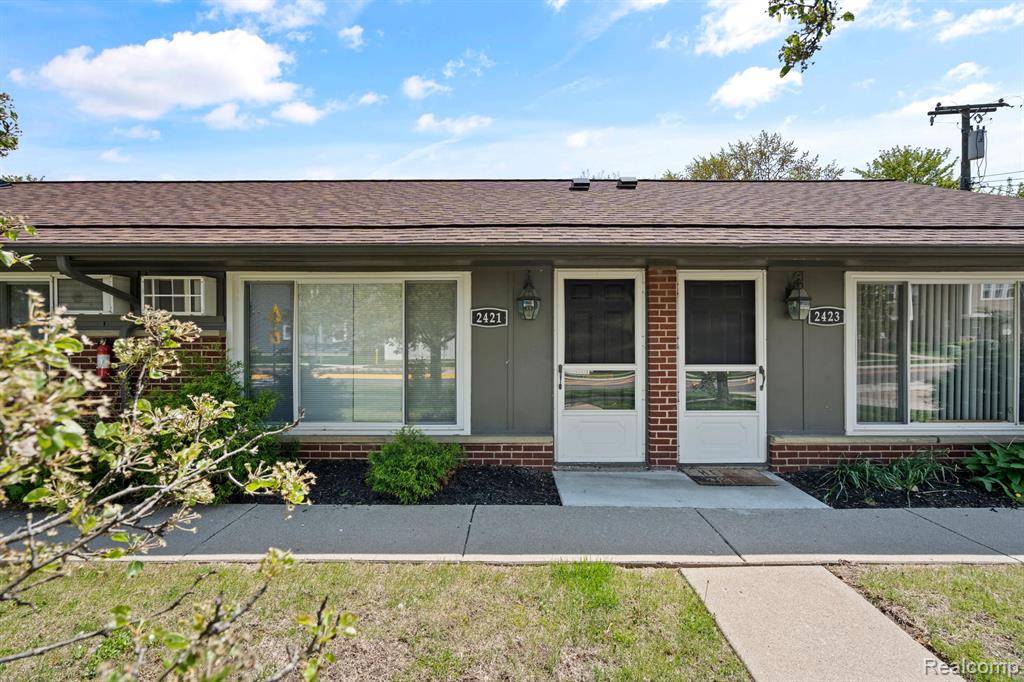 Royal Oak, MI 48073,2421 Normandy Rd