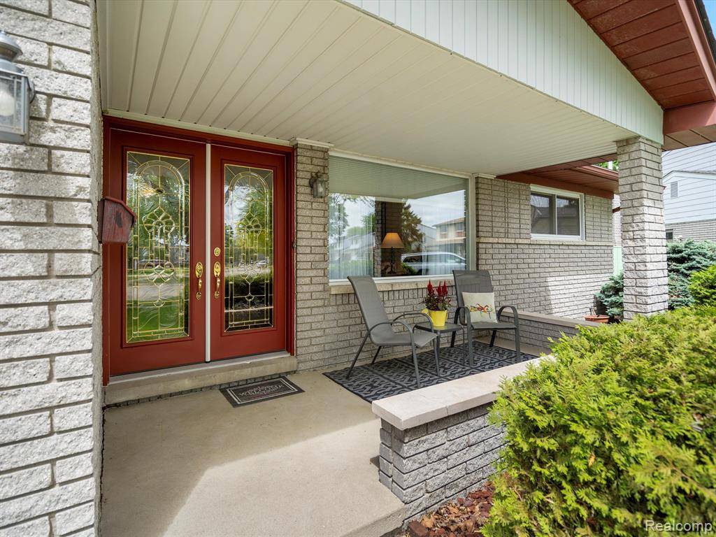 Sterling Heights, MI 48310,35689 Tina Drive